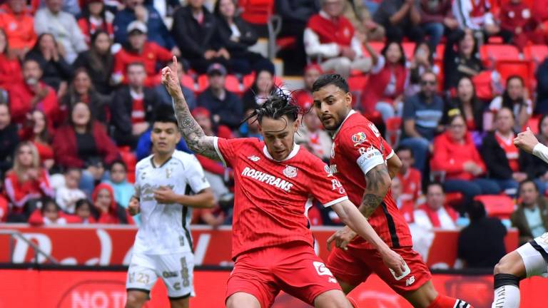 Jesús Ricardo Angulo marcó sus primeros goles en el torneo.