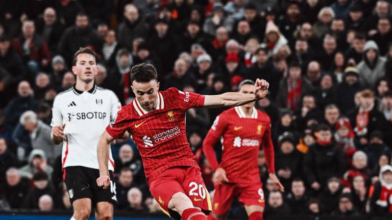 Diogo Jota anotó el gol que sentenció el empate del Liverpool ante el Fulham.