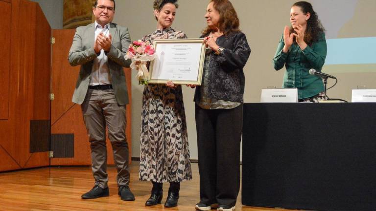 Gabriela Jáuregui durante la recepción de su premio.