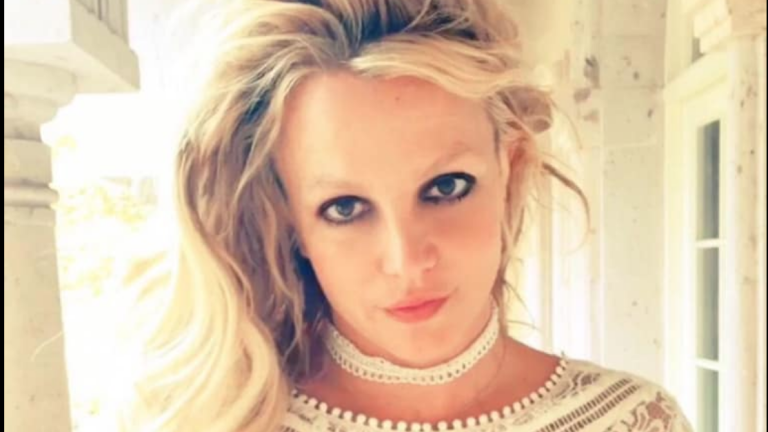 Explota Britney Spears tras acoso de clientes en un restaurante