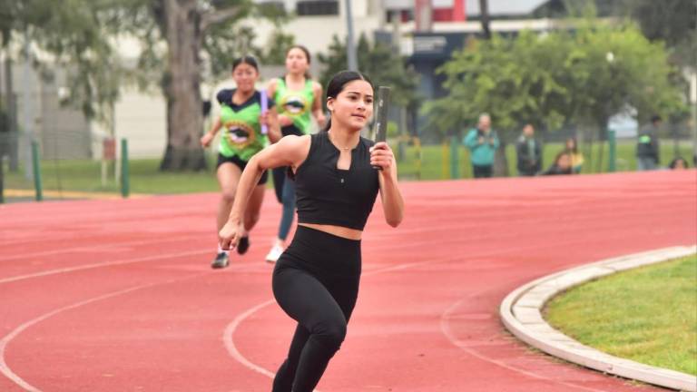 Jennifer Valeria Tirado Chavarín logra dos medallas.