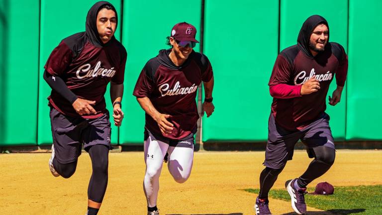 Tomateros de Culiacán entrenó por la mañana en su estadio.