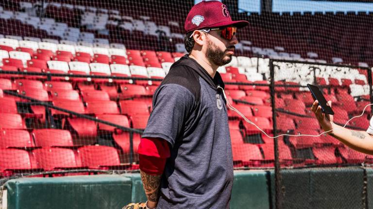 El zurdo Rubén Reyes se incorpora a las prácticas de Tomateros de Culiacán