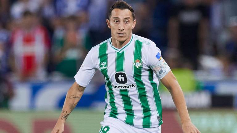 Andrés Guardado podría seguir vinculado al Real Betis una vez que se retire.