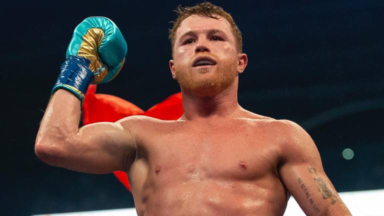 Canelo quiere una cláusula en caso de pelear con Benavidez.