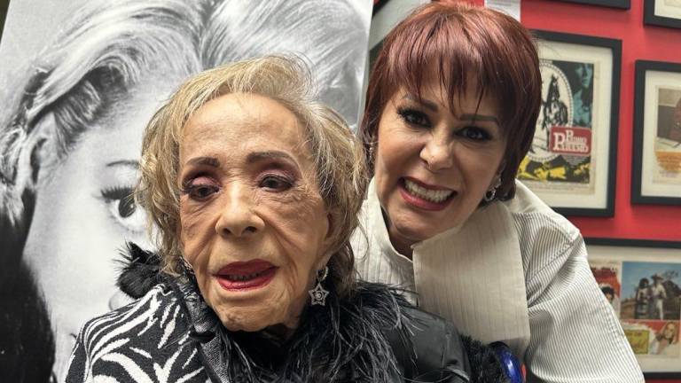 Alejandra Guzmán con su madre Silvia Pinal