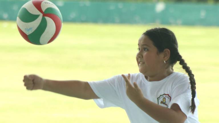 Los estudiantes han demostrado sus habilidades en el deporte.