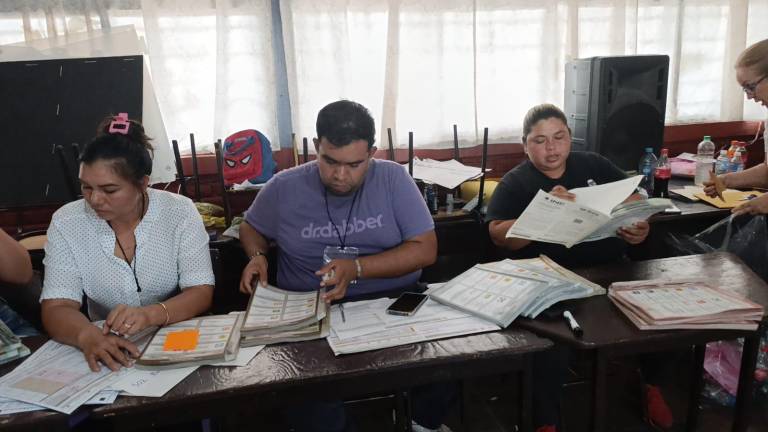 Conteo de votos en Escuinapa el domingo 2 de junio.