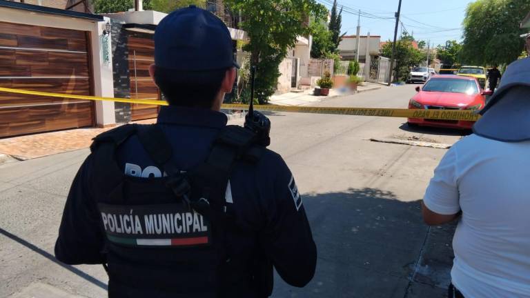 Asesinan balazos a un joven frente a un consultorio en la Francisco Villa, en Culiacán