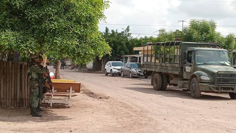 Elementos de la Sedena aseguraron este lunes un inmueble en la sindicatura de Villa Juárez, en Navolato.