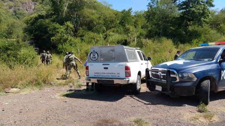 Localizan cuerpo en descomposición a un costado de la carretera México 15, al norte de Culiacán