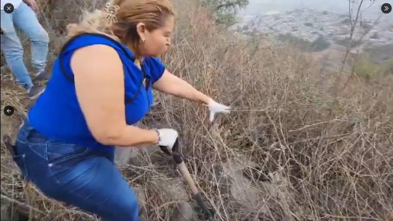 La madre buscadora Ceci Flores dijo que localizó segmentos óseos en Iztapalapa.