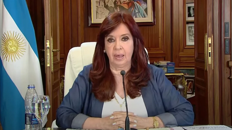 Confirman condena de 6 años de prisión Cristina Fernández de Kirchner, ex Presidenta de Argentina