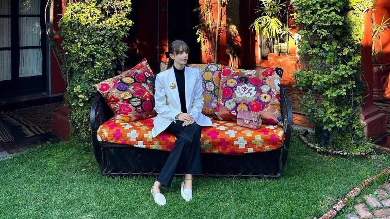 La actriz Lilly Collins visita San Miguel de Allende.