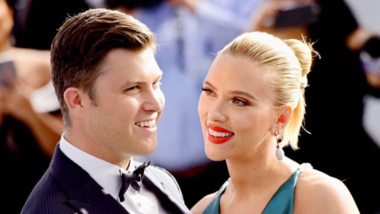 Colin Jost y Scarlett Johansson tendrán a su primer bebé como pareja.