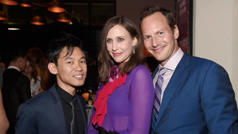 James Wan junto a Patrick Wilson y Vera Farmiga.