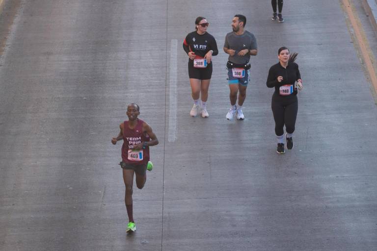 Bonyface Kaplagat, feliz por su título en el primer Medio Maratón de Gobierno del Estado