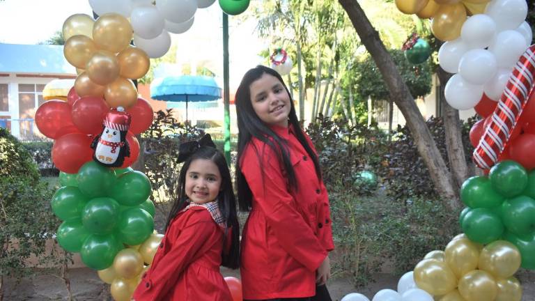 Ríen, cantan y bailan alumnos del Instituto Senda en su posada