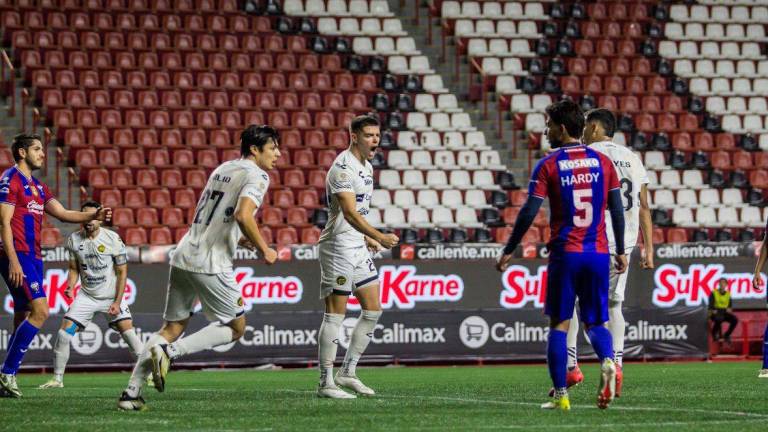 Dorados sorprende al Atlante.