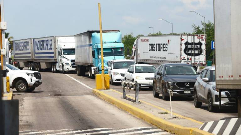 La autopista Mazatlán-Culiacán registra una circulación fluida.