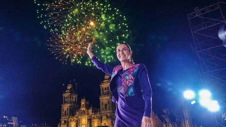 Claudia Sheinbaum Pardo celebra el triunfo en la elección presidencial en el Zócalo de la Ciudad de México.