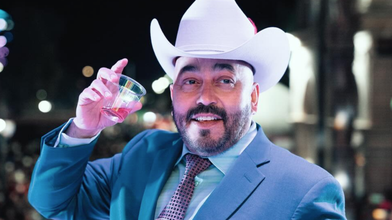 Lupillo Rivera.