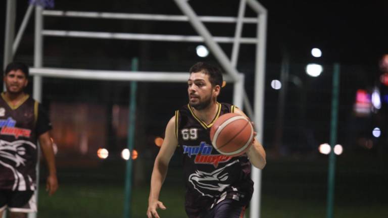 Emocionante jornada se disputó en la cancha de la Avenida Óscar Pérez Escobosa.