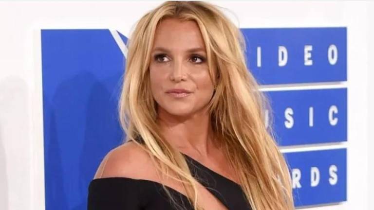 Sufre Britney Spears quemaduras en su rostro tras explosión en su casa