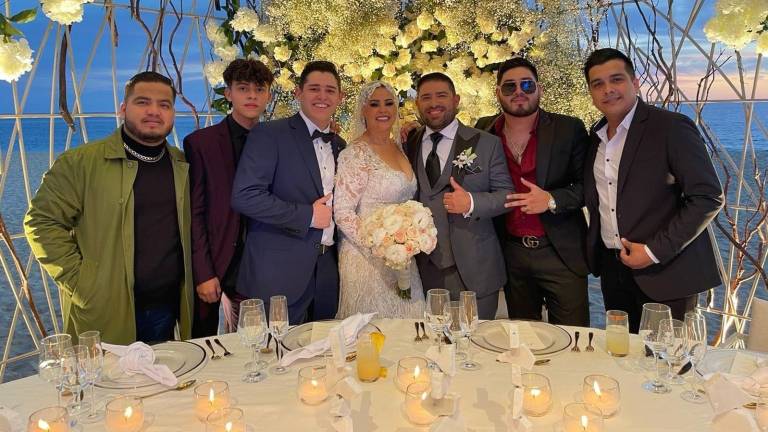 Así fue la boda de Sergio Lizárraga, de Banda MS, con su esposa, Judith Osuna, en Cabo San Lucas