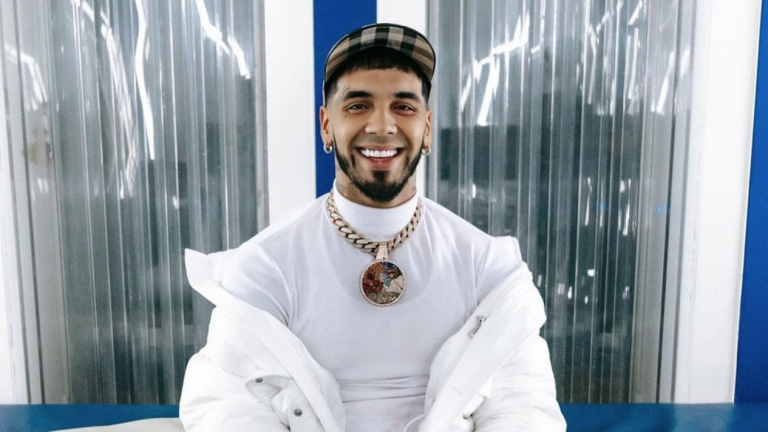 Anuel una vez más da qué hablar por un percance en uno de sus shows.