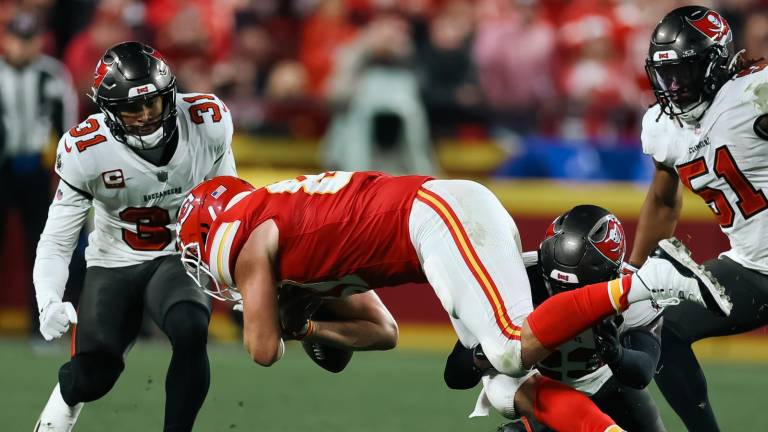 Chiefs conserva el invicto a costa de unos Buccaneers respondones