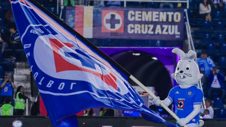 Cruz Azul busca nueva “casa” para disputar el Clausura 2025 y el Olímpico Universitario se perfila para ser la sede.