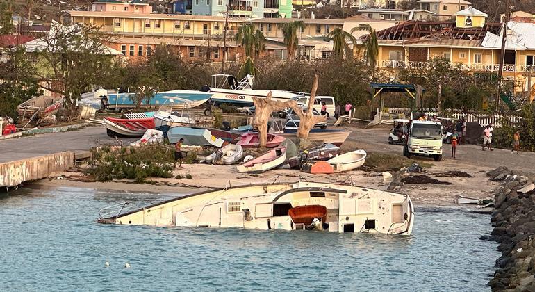 $!El huracán Beryl ha causado estragos en la isla Unión, en San Vicente y las Granadinas.