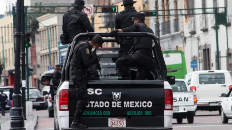 La Presidenta Municipal de Amanalco, María Elena “N”, fue una de las detenidas.