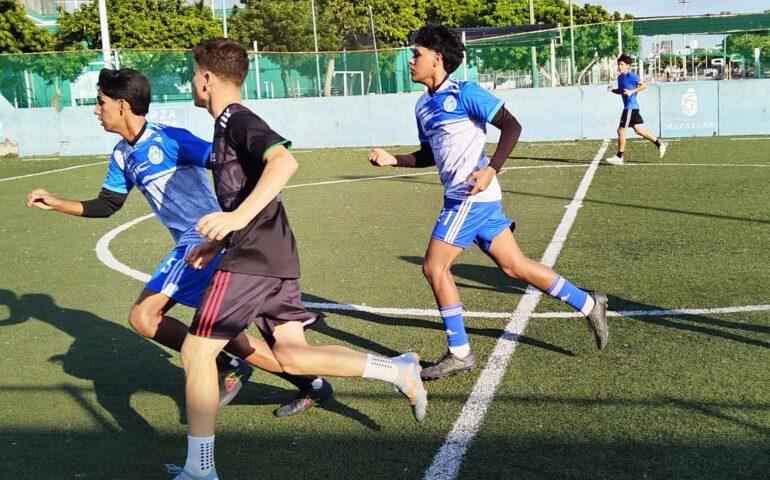 $!El bicampeón ya está listo para la Liga Estudiantil Municipal de Futbol Rápido Interpreparatorias