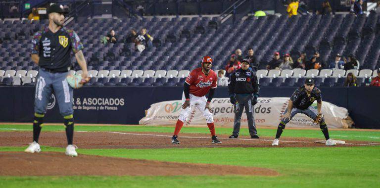 Algodoneros cae en el inicio de la serie en la frontera