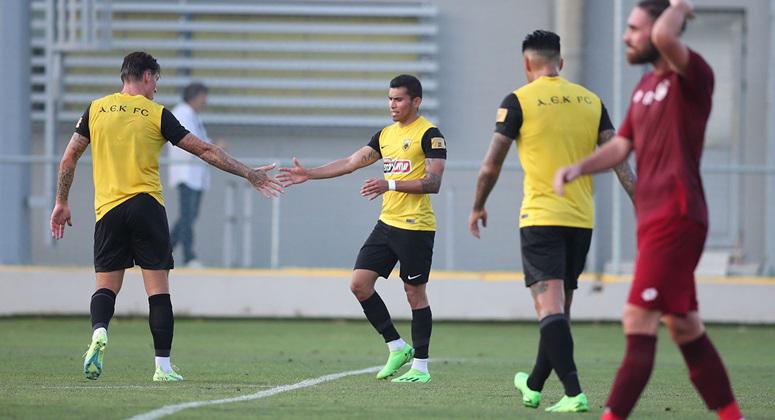 $!Orbelín Pineda marca doblete en el triunfo del AEK de Atenas