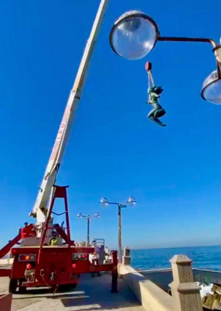 $!Se queda la glorieta Sánchez Taboada sin ‘La Reina de los Mares’