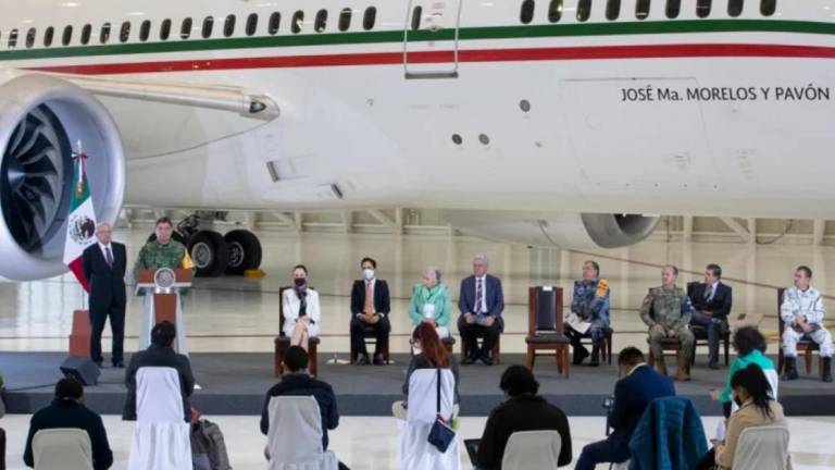 El avión presidencial José María Morelos y Pavón finalmente será vendido; Andrés Manuel López Obrador afirma que ya hay un acuerdo.