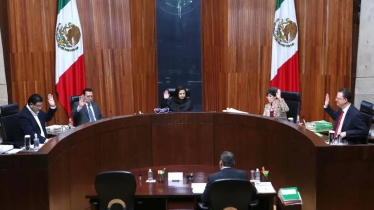 Sesión de la Sala Especializada del Tribunal Electoral del Poder Judicial de la Federación que determinó que el Presidente de México coaccionó el voto.