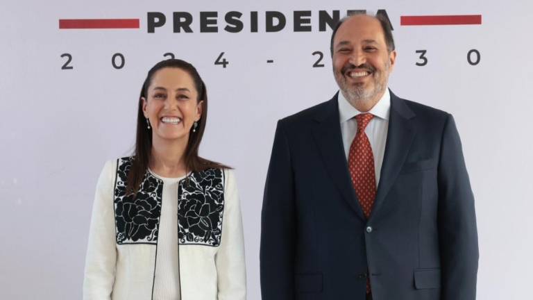 La virtual Presidenta electa de México, Claudia Sheinbaum Pardo, con Lázaro Cárdenas Batel.