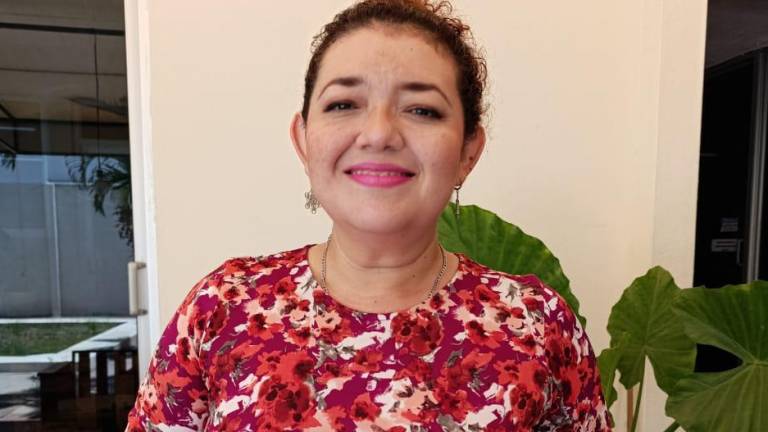 Flor Estrada presentará su libro ‘Memorias de la nave’