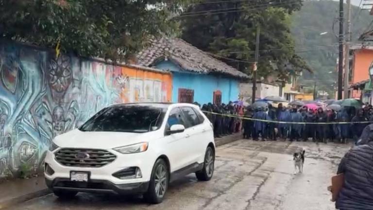 El padre Marcelo iba en su vehículo al templo de Guadalupe luego de dar una misa en el templo del barrio de Cuxtitali.