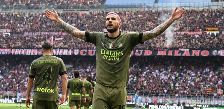 Milán vence a la Lazio y sueña con puestos de Champions