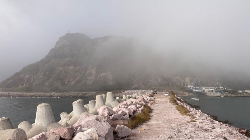 $!Cubre banco de neblina parte de Mazatlán