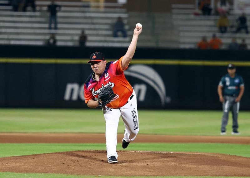 $!Oramas logra su triunfo 50 y Naranjeros empata la serie