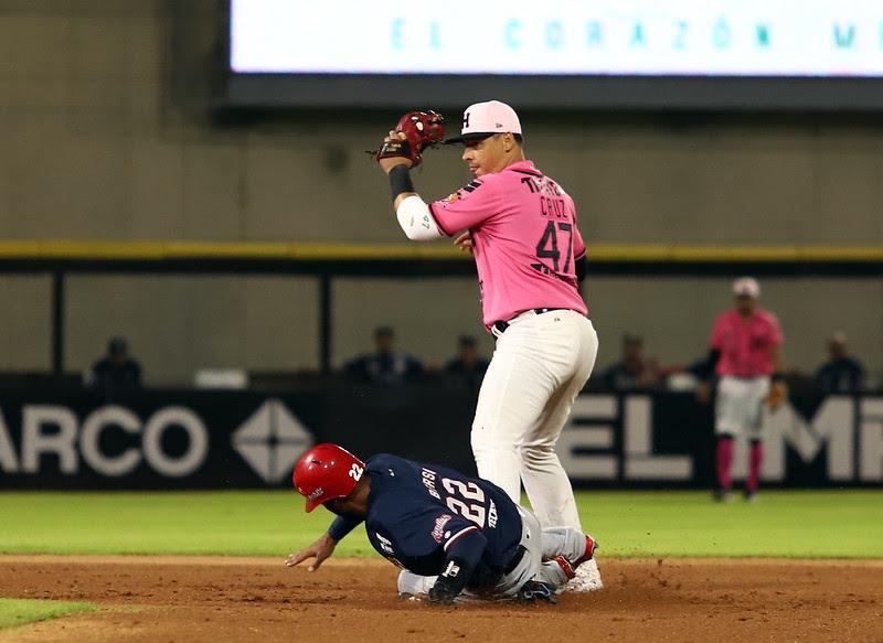 $!Águilas vuelan en Hermosillo con joya de David Reyes