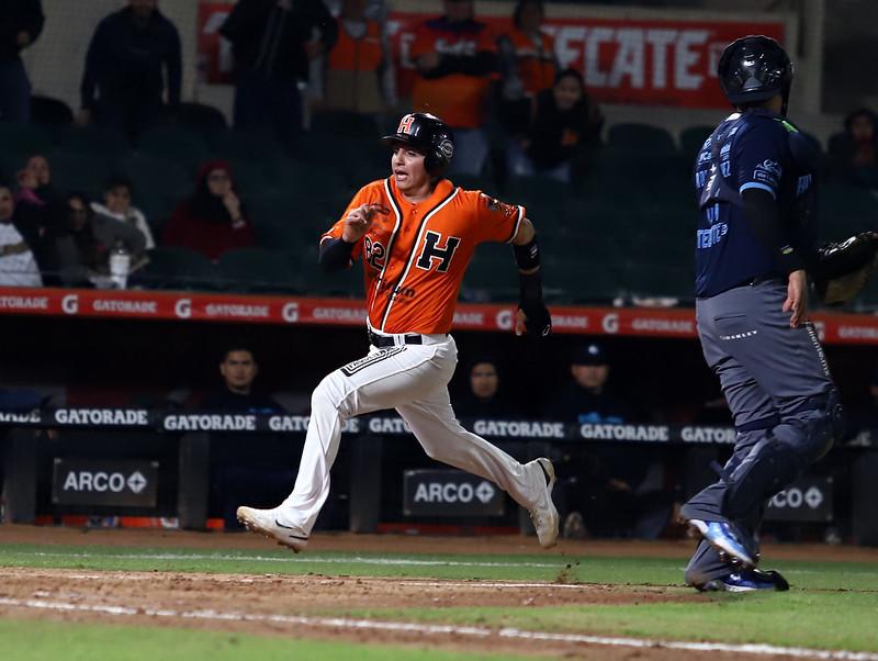 $!Naranjeros se lleva dramático juego para amarrar la serie ante Guasave