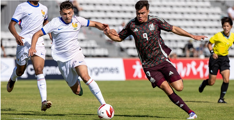 México rescató el empate de último minuto.