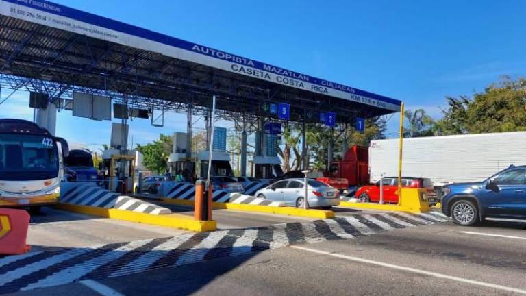 Despojan camioneta a funcionarias estatales, en Culiacán